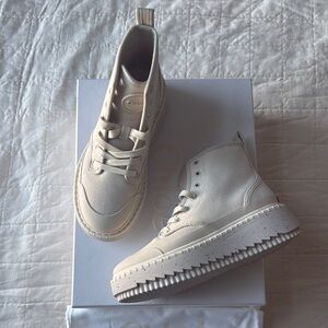 NEW Chloé Off-White Lilli Desert Boots, Size 38